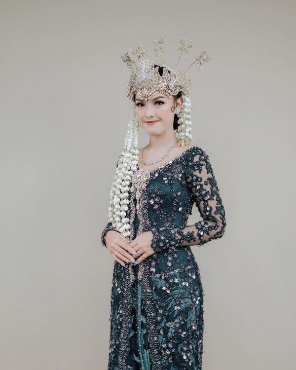 kebaya sunda
